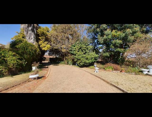 3 BEDROOM PROPERTY TO RENT IN HILLSIDE